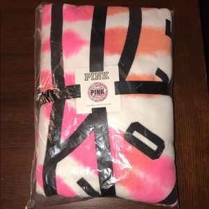 Victoria’s Secret PINK towel